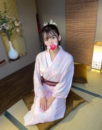 身長：156cm 年齢：23歲 カップ数：C罩杯 体重：45kg