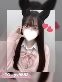 東京💌 2/14 情人節限定❤ 表面乖乖站好，  私下只想靠近你。