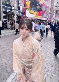 名前：桜花萌（さくら もえ） 国籍：日本🇯🇵 体型：156cm・42kg・Bカップ 年齢：20歳