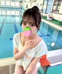 優しく、遊び好きでおしゃべり好き、肌が白く、触り心地が良く、乳首はピンク色で、乳